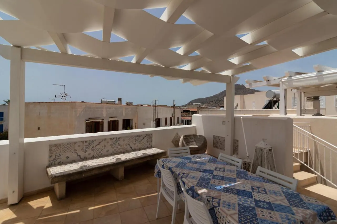 Holiday home Casa Del Corallo Favignana Italy